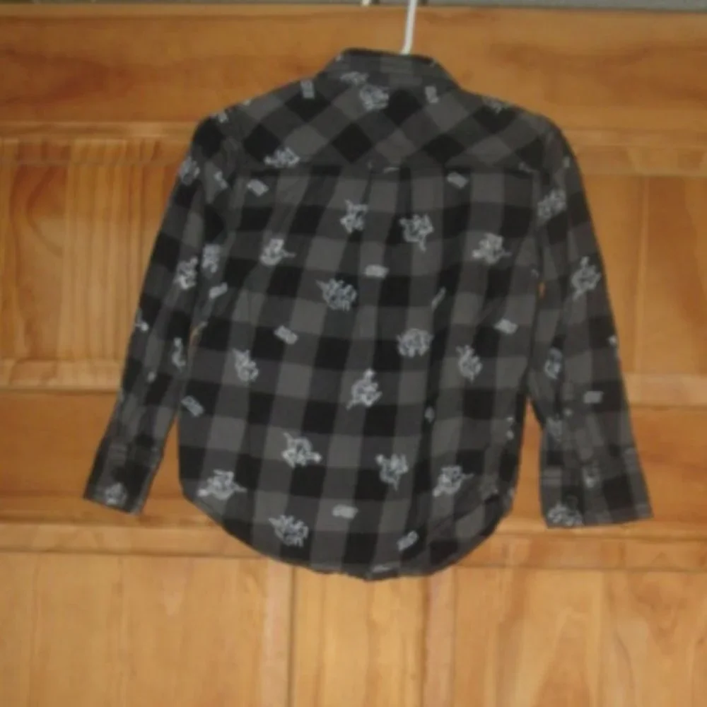 5/$30 Boys okie dokie Black/Gray Plaid with Dinosaurs Button Down Dress Shirt